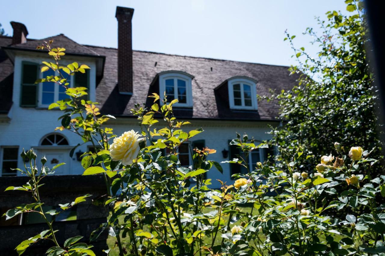 B&B El Tyu Ecaussinnes-d'Enghien ภายนอก รูปภาพ